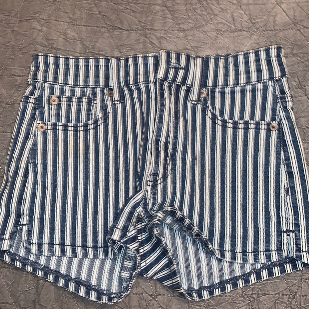 American eagle striped shorts